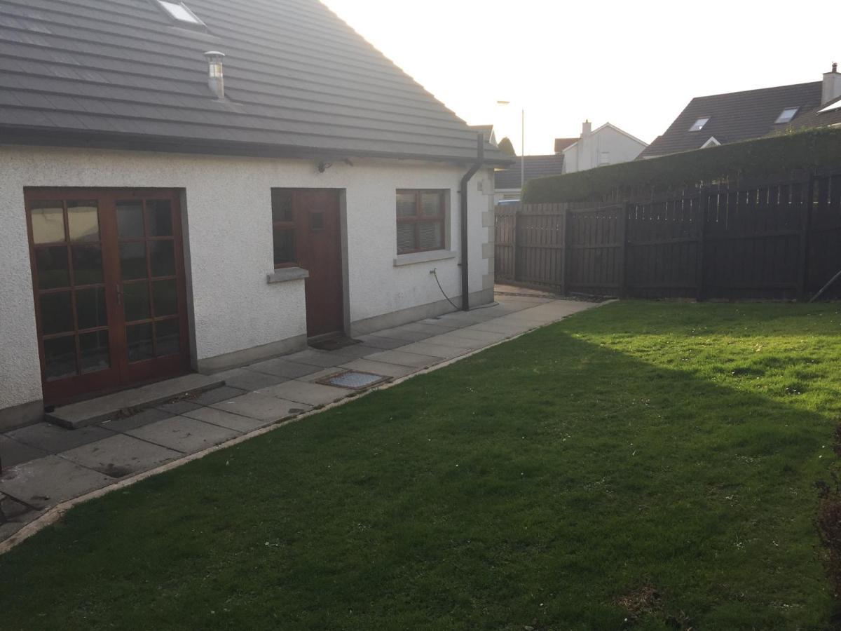 Holiday Home In Ballycastle - Fainne Na Cairde Kültér fotó