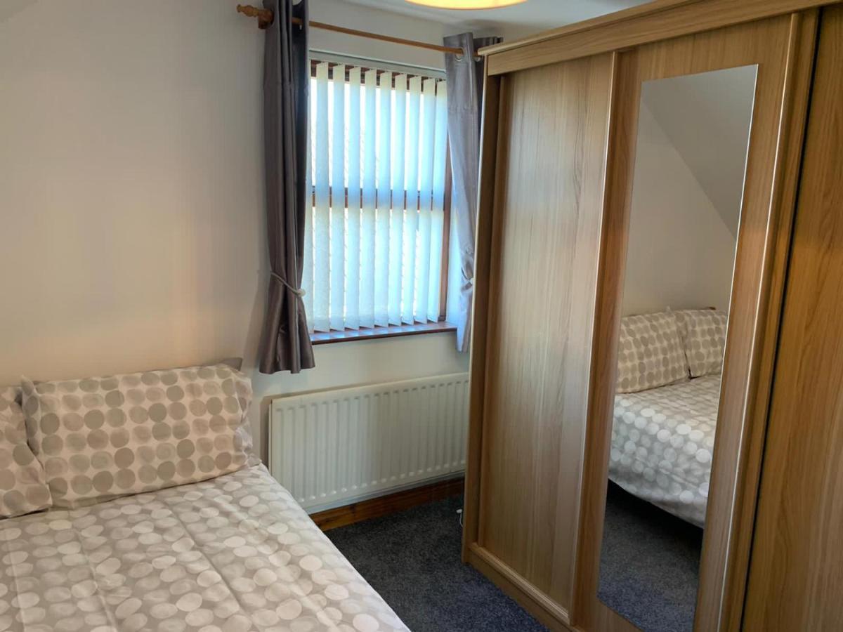 Holiday Home In Ballycastle - Fainne Na Cairde Kültér fotó