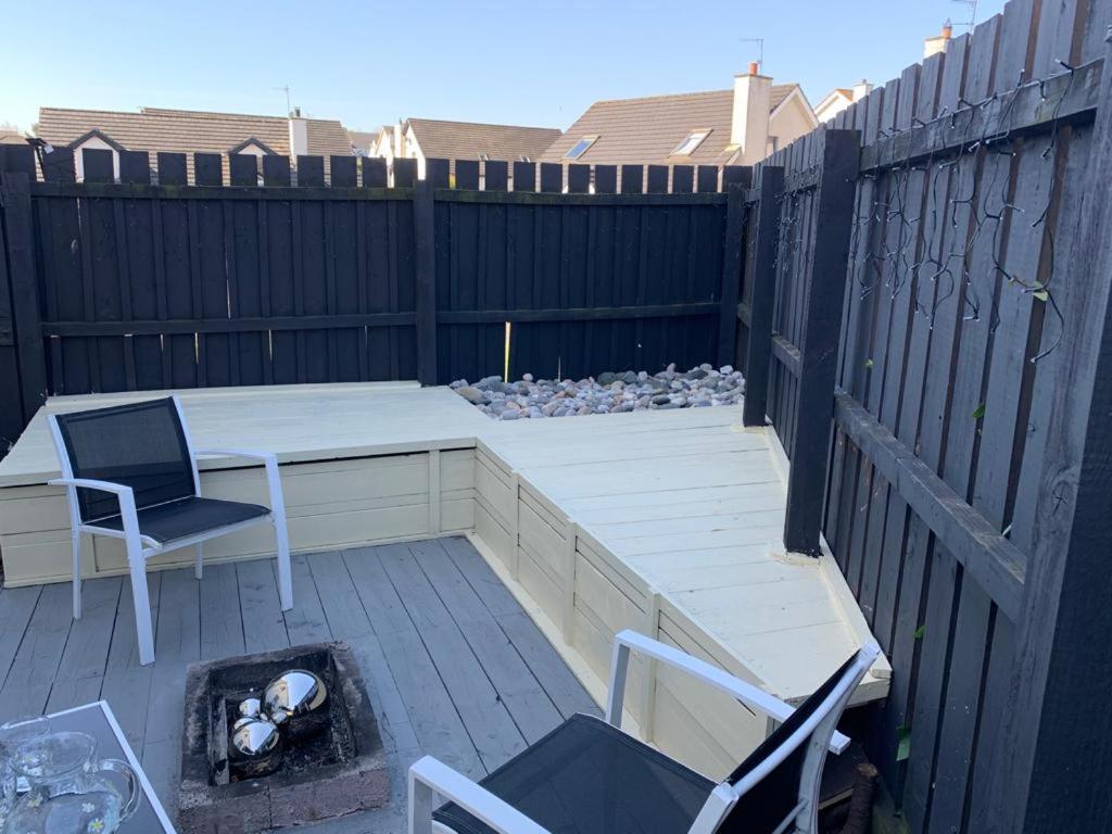 Holiday Home In Ballycastle - Fainne Na Cairde Kültér fotó