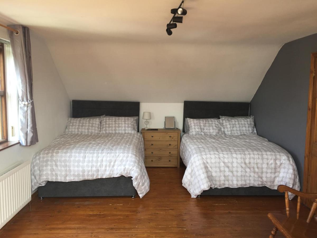 Holiday Home In Ballycastle - Fainne Na Cairde Kültér fotó