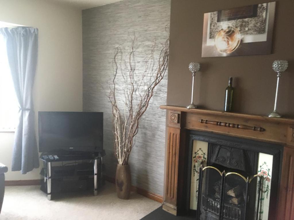 Holiday Home In Ballycastle - Fainne Na Cairde Kültér fotó