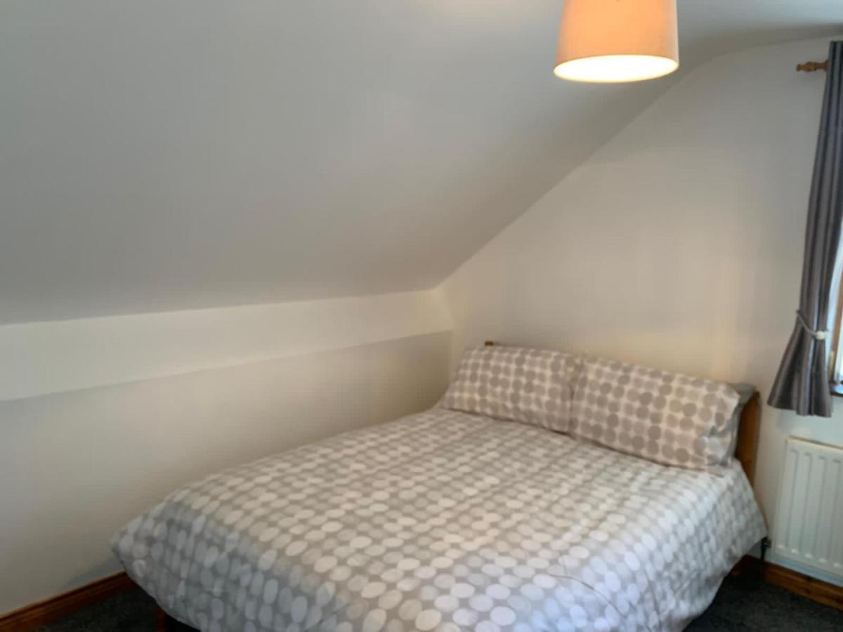 Holiday Home In Ballycastle - Fainne Na Cairde Kültér fotó