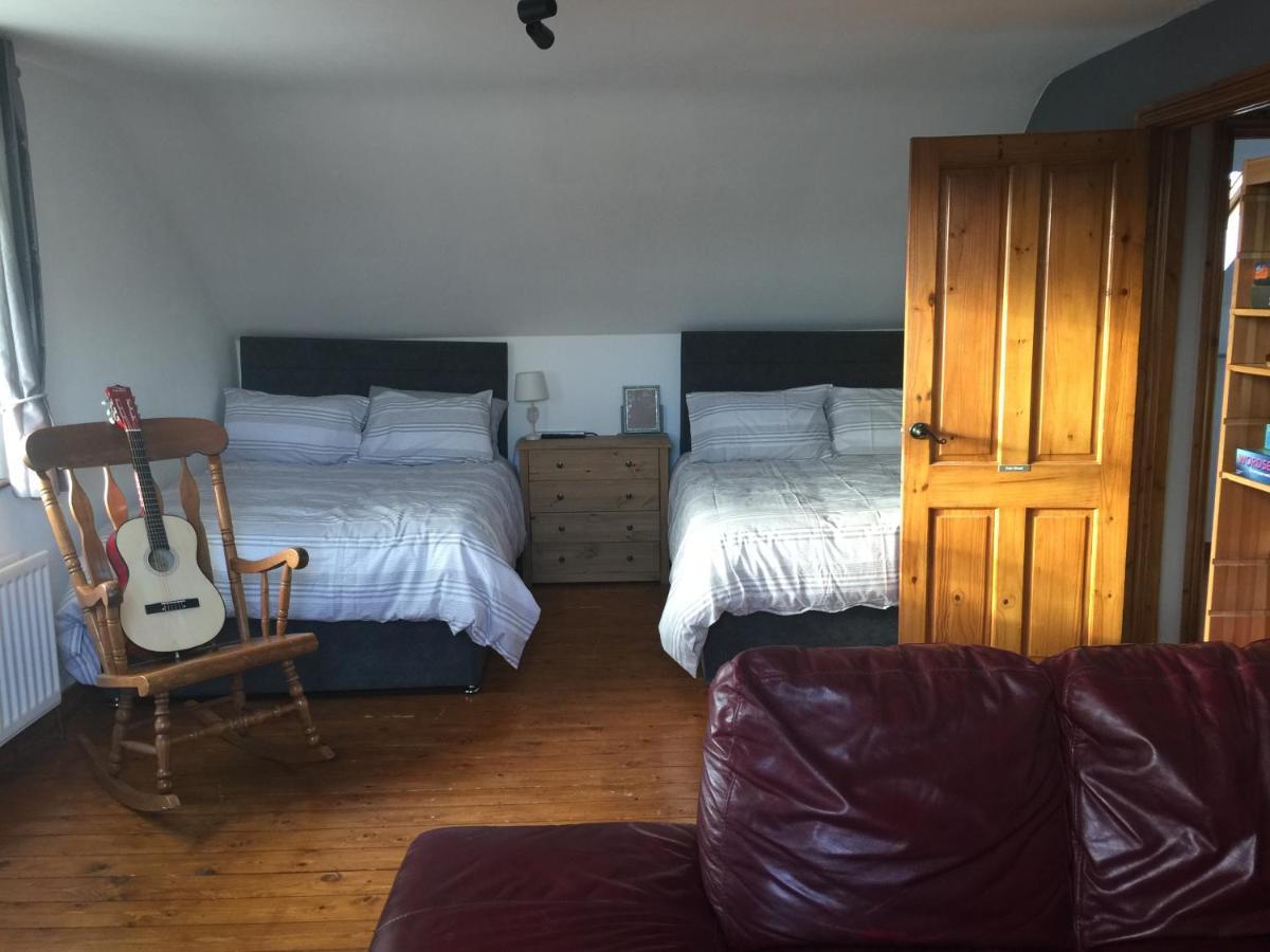 Holiday Home In Ballycastle - Fainne Na Cairde Kültér fotó
